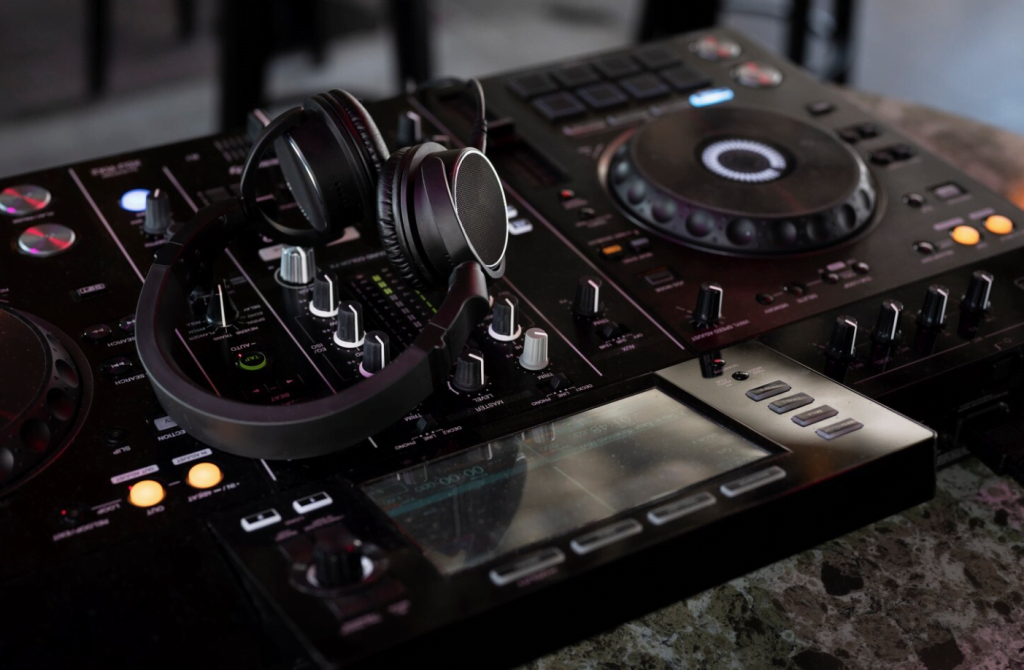 DJ Equipment rental