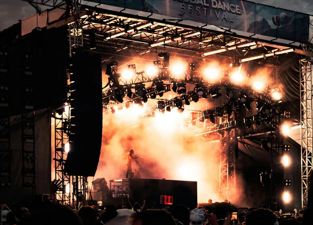 Rent Lighting Equipment